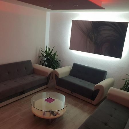 Kaca Apartmani 1 Баня-Лука Экстерьер фото