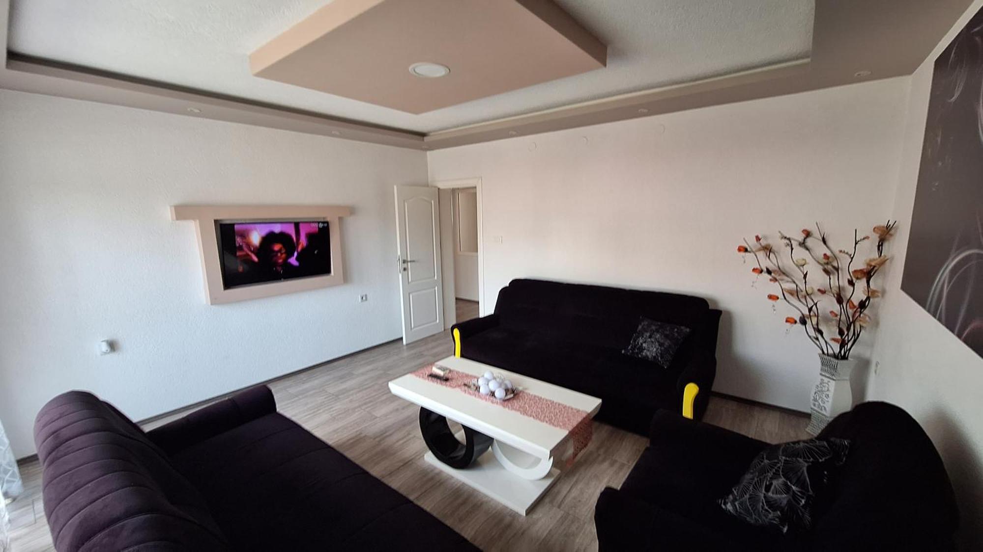 Kaca Apartmani 1 Баня-Лука Экстерьер фото