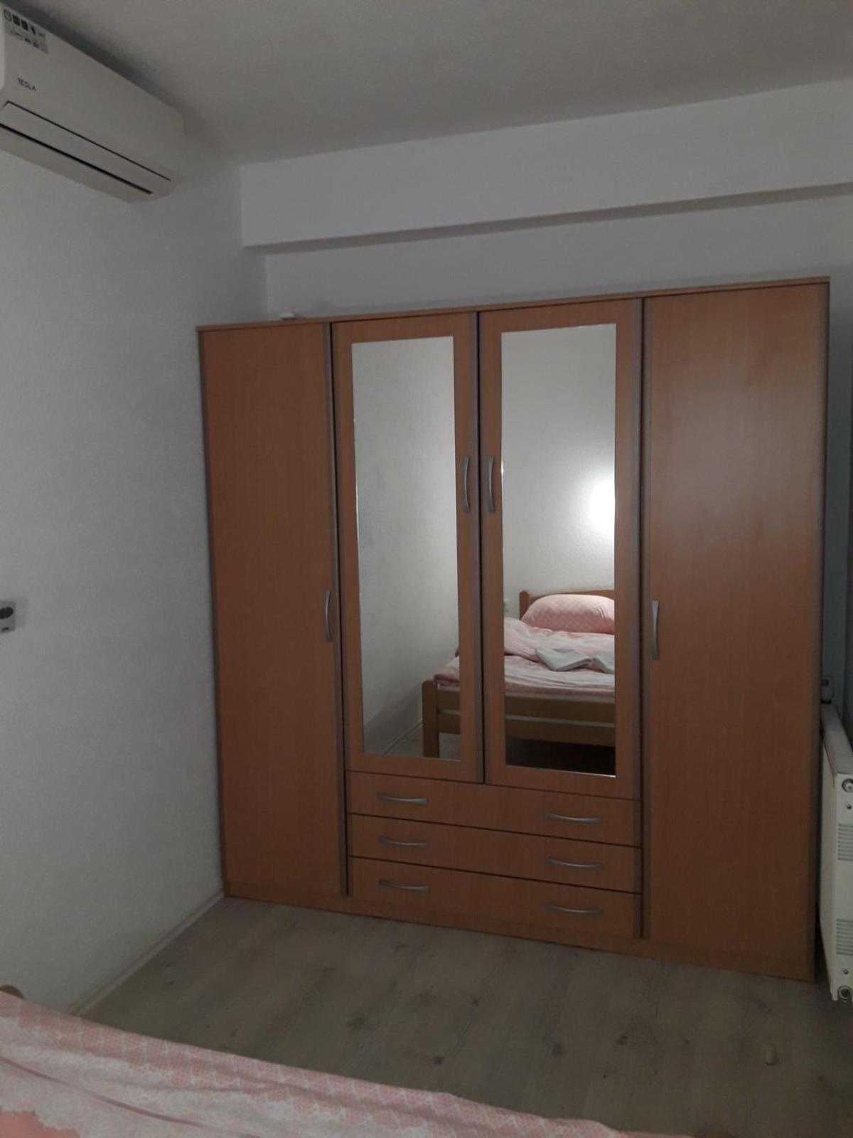 Kaca Apartmani 1 Баня-Лука Экстерьер фото